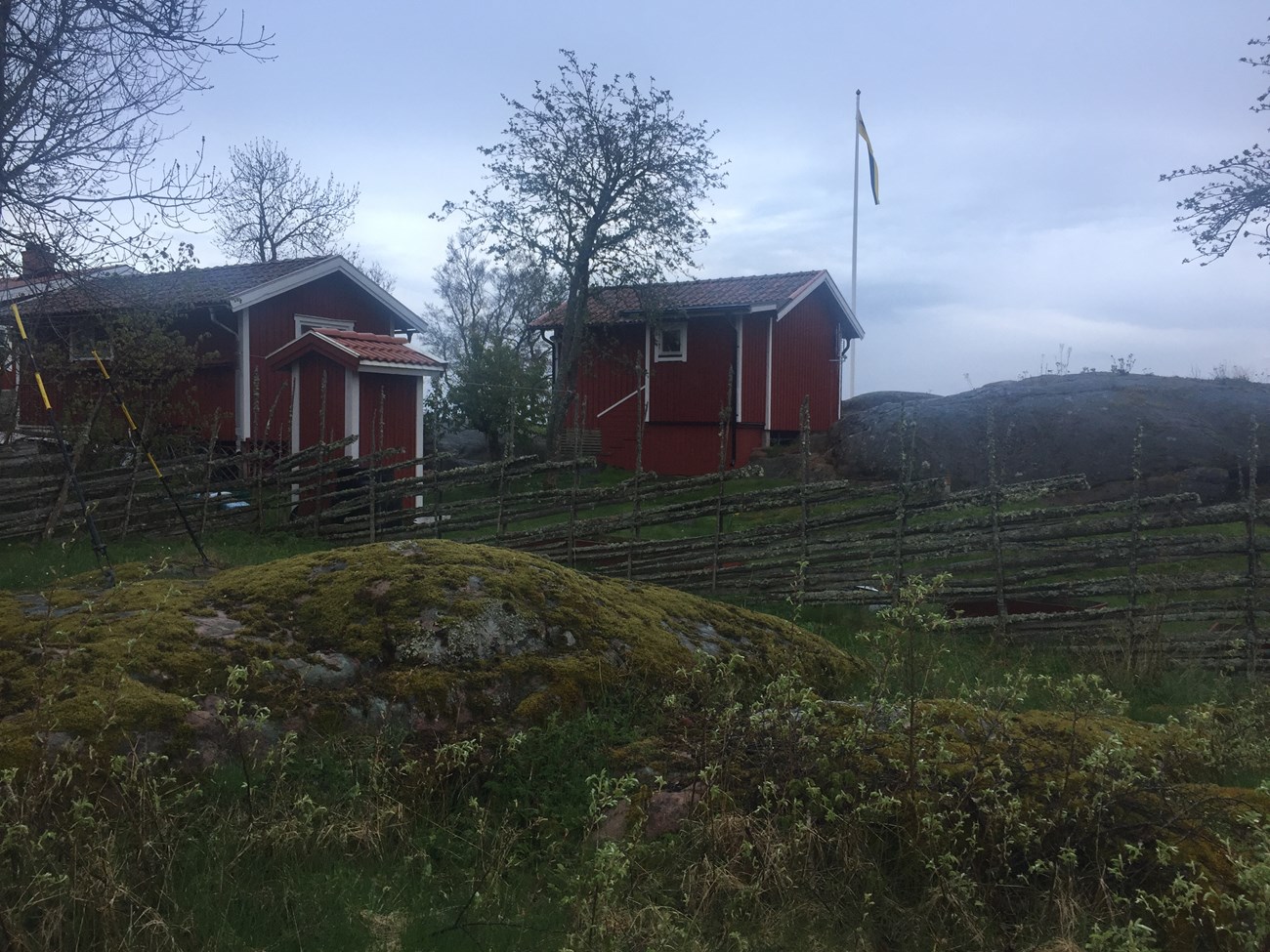 Schmucke kleine Häuschen auf der Insel Gräsö, Schweden