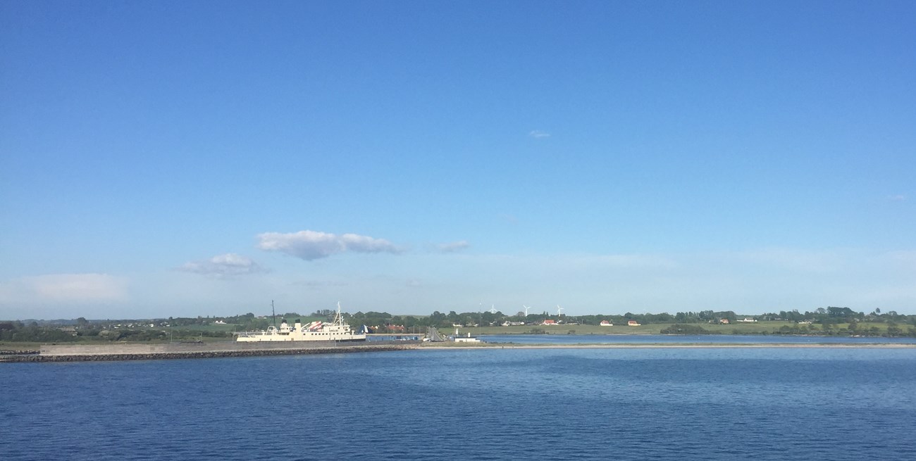 Blick zurück zum Fährhafen Bøjden (Fünen aka Fyn)