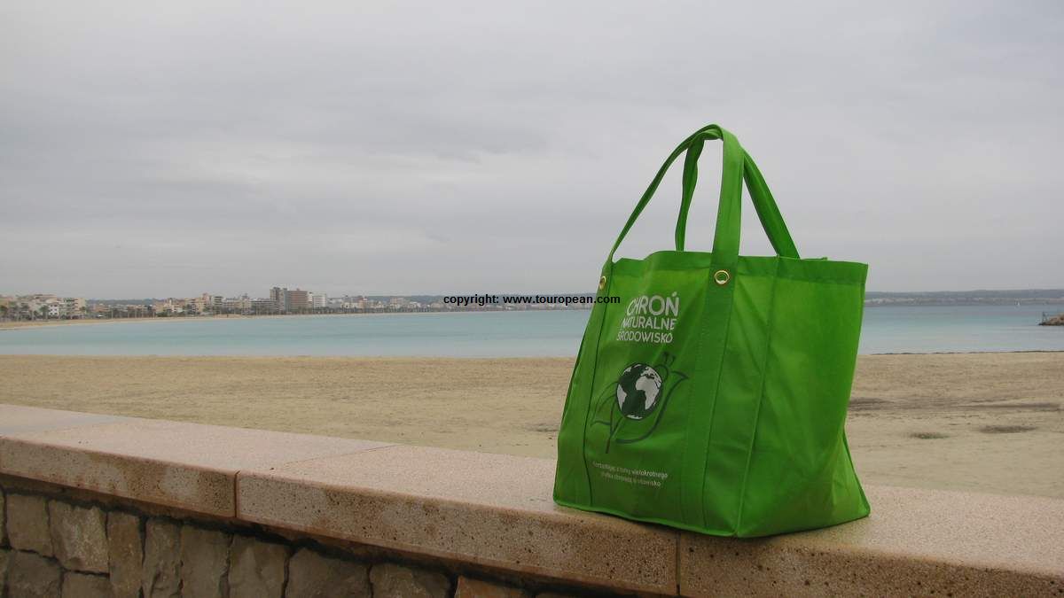 Stilecht untergebrachtes Proviantpaket für unseren (vorerst) letzten Tag an der Platja de Palma